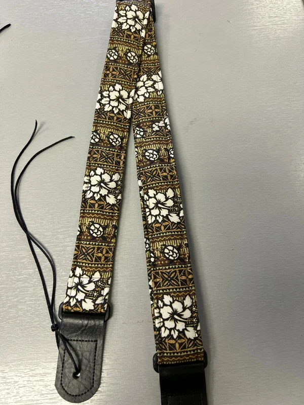 Quiltsand Woven Ukulele Strap – Hibiscus and Turtles – Adjustable