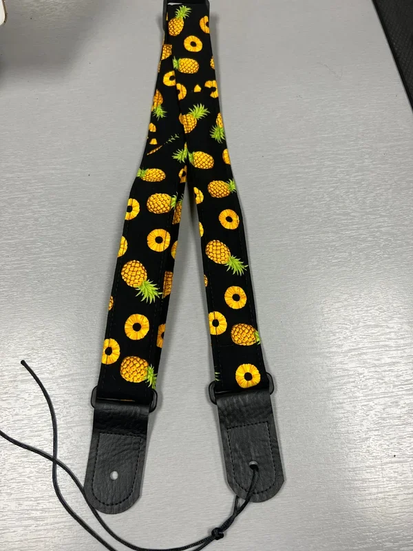 Quiltsand Woven Ukulele Strap – Tossed Pineapples – Adjustable