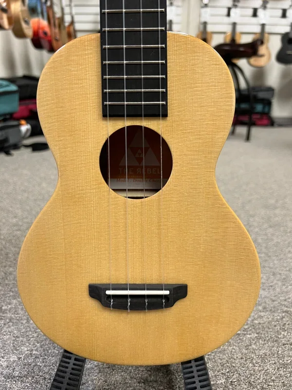 Rebel Double Cheese Concert Longneck Ukulele w/Case – Solid Spruce/Solid Mahogany – Super Concert