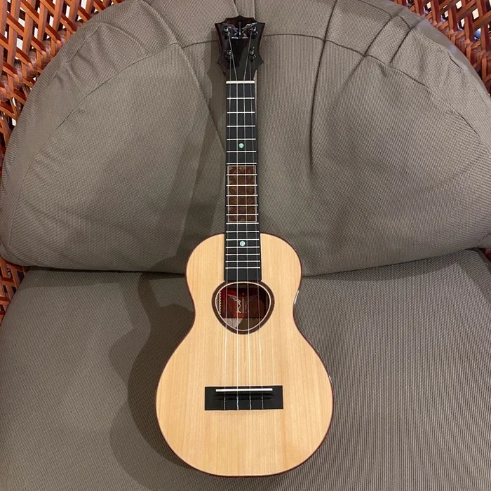 Red Label KoAloha KCM-00 Concert Ukulele #2309011