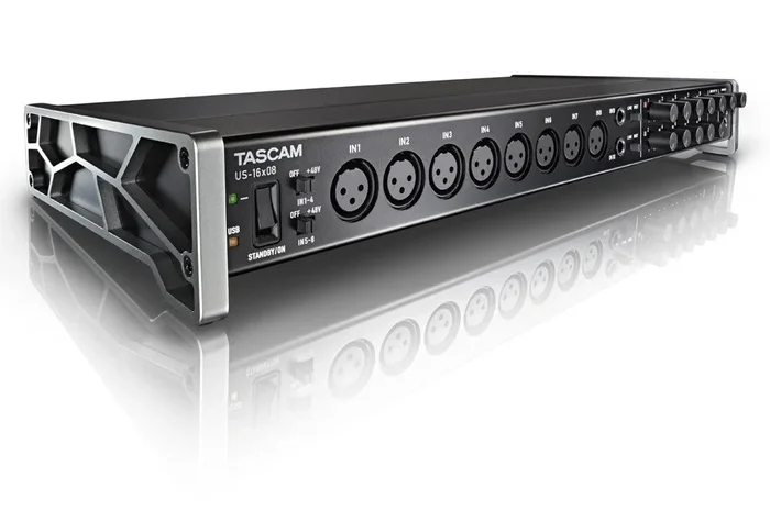 TASCAM US-16×08 USB Audio Interface with Mic Pre/Mixer