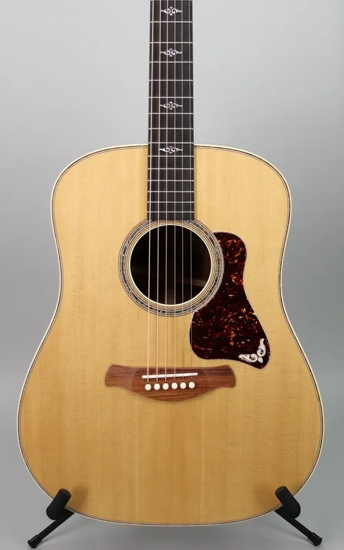 Taylor Gold Label 810e
