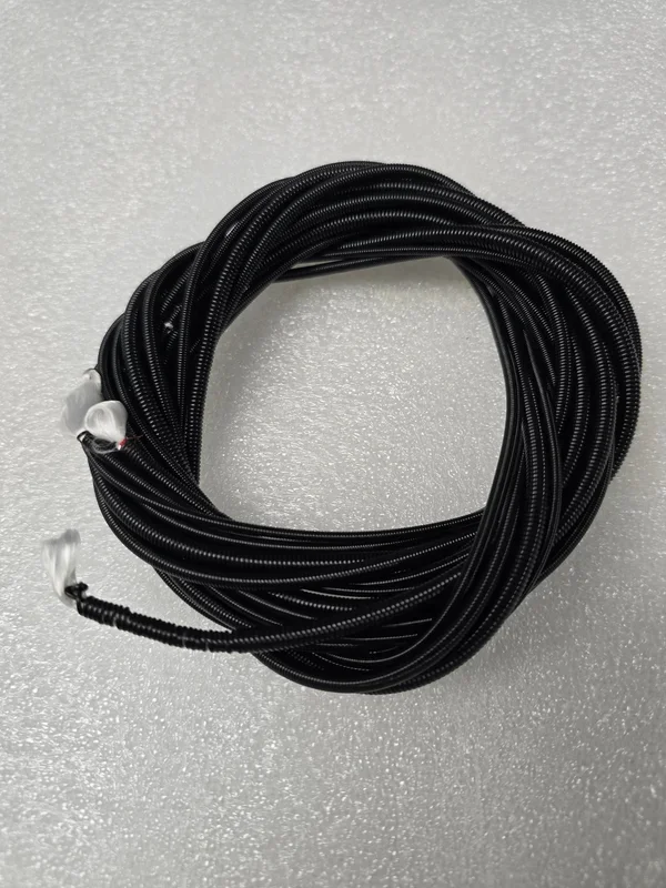 TOLOLOCHE string set.
