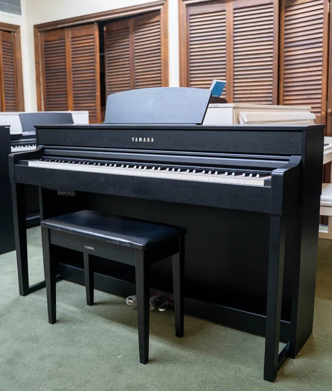 UIW Yamaha Clavinova CLP535B Digital Piano – Black | Used