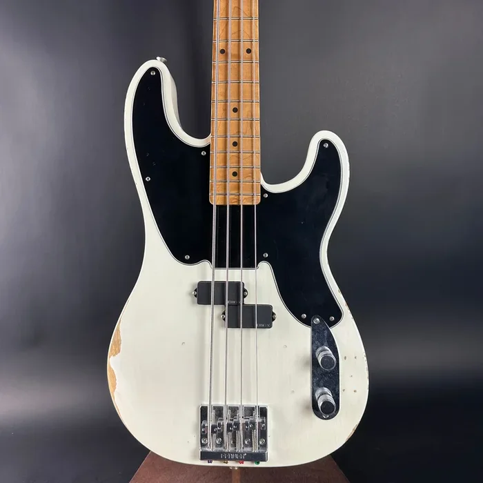 Used 2018 Fender Mike Dirnt Bass w/bag TSU22624