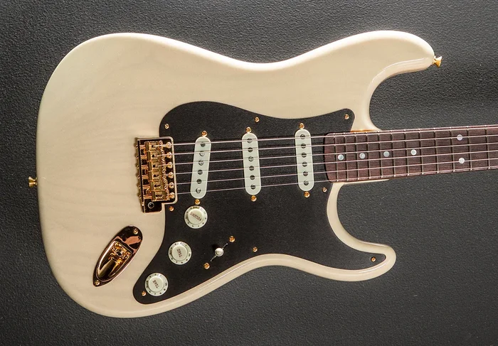 Used American Custom Strat ’23