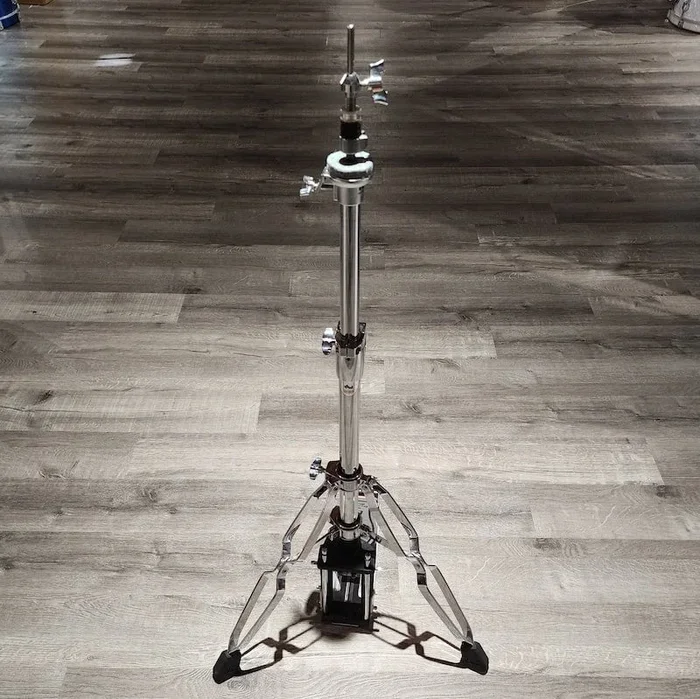 Used DW 9000 2-Leg Hi Hat Cymbal Stand