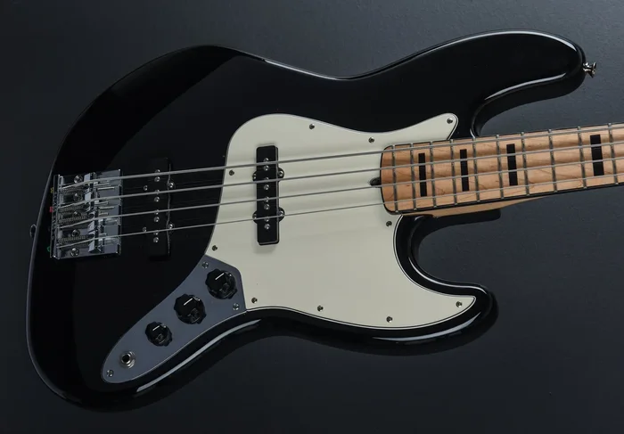 Used Geddy Lee Jazz Bass ’13