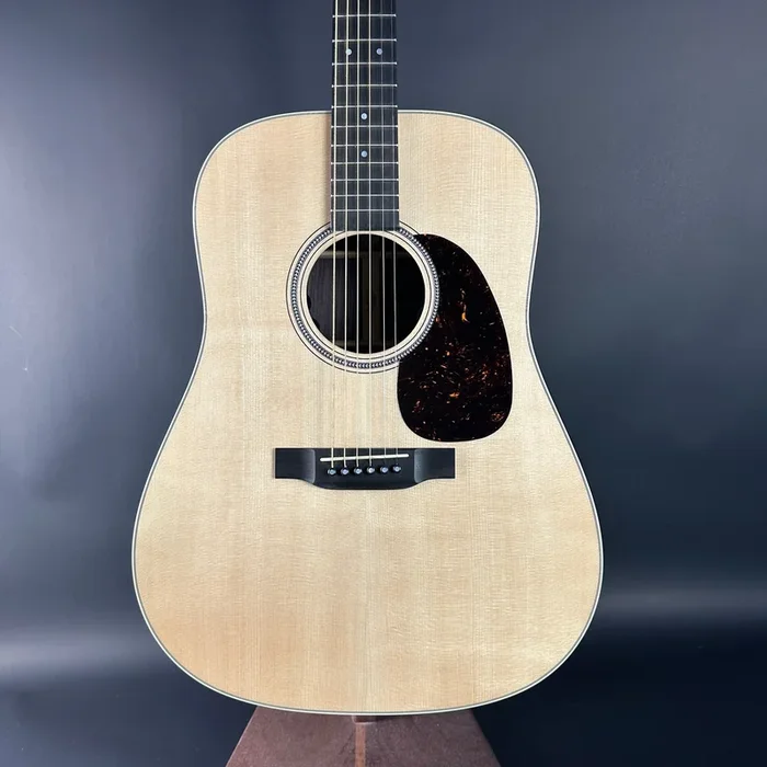 Used Martin D16E w/bag TSU23092