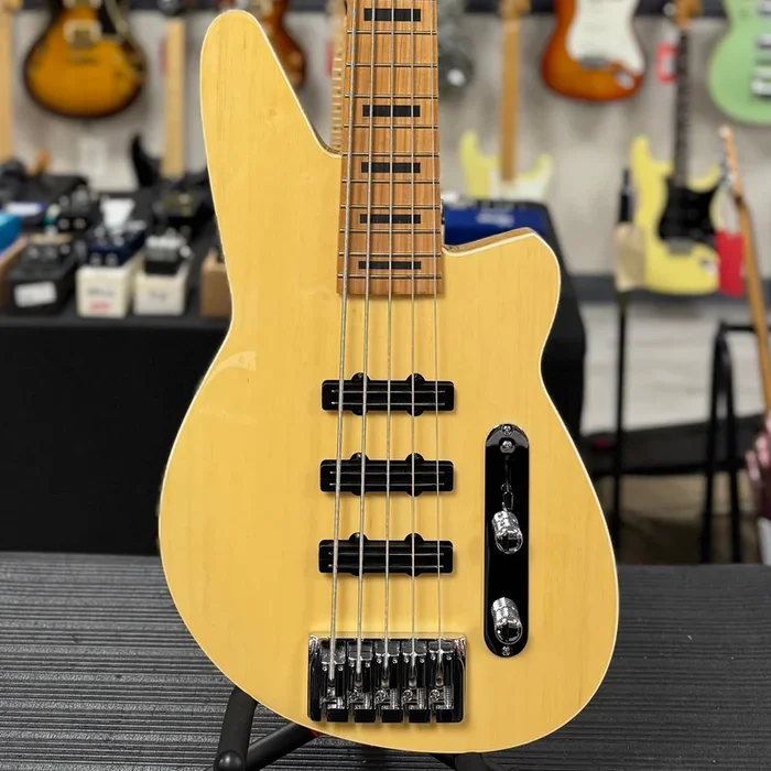 Used Reverend Triad Bass 5 w/case TSS6494