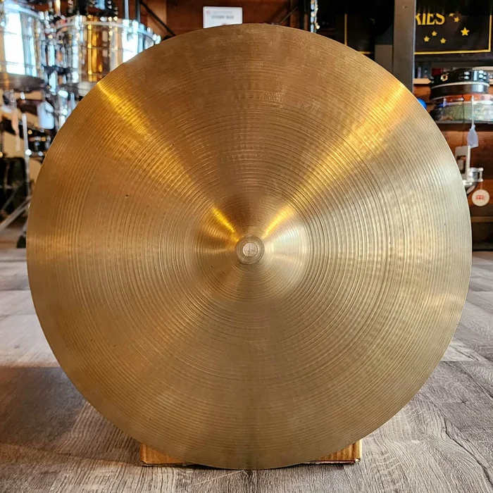 Used Vintage Zildjian A Crash Cymbal 17″ 1116 grams