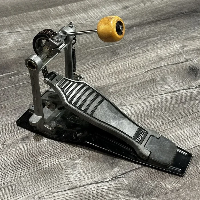 Used Yamaha Double Chain Single Bass Drum Pedal – Good