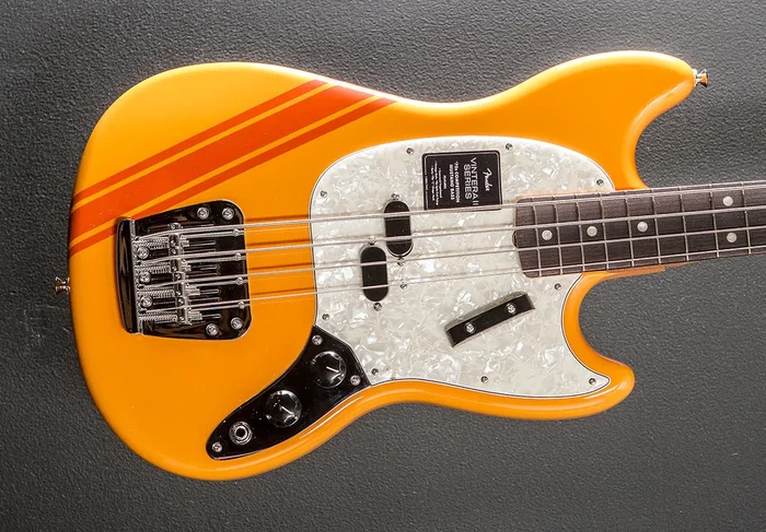 Vintera II 70’s Competition Mustang Bass – Competition Orange