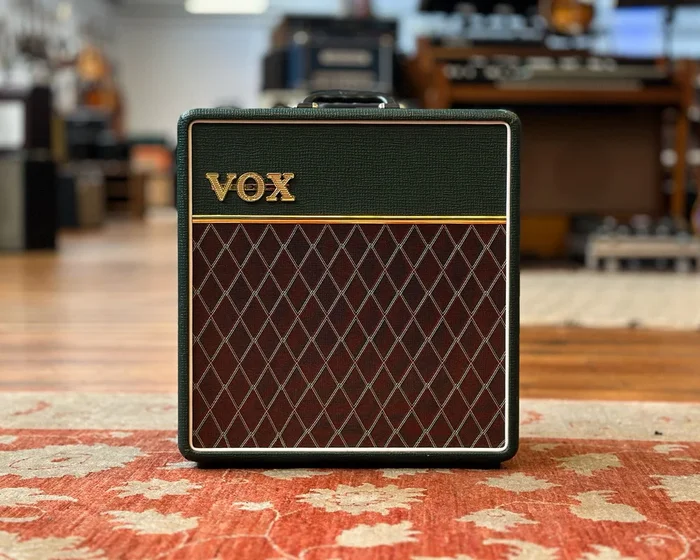 VOX AC4C1-12 4 Watt 1×12″ Valve Guitar Amplifier – British Racing Green