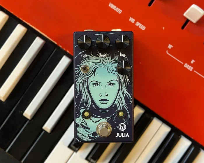 Walrus Audio Julia Chorus Vibrato