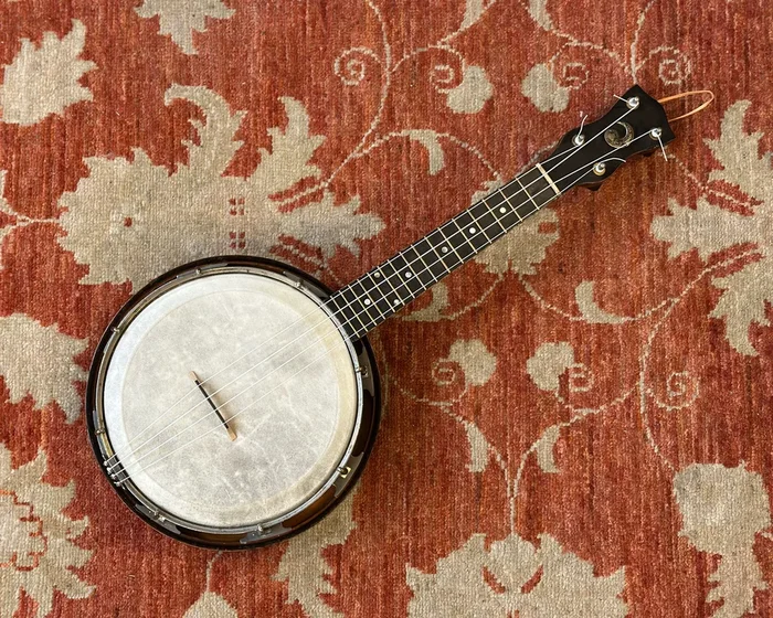 Windsor The Whirle Uke Banjo – Made in UK
