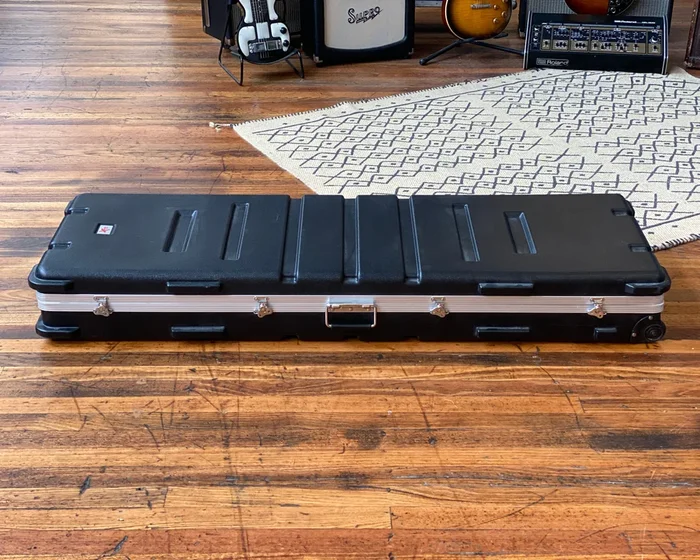 Xtreme KC88 – ABS Keyboard Case 88 Keys