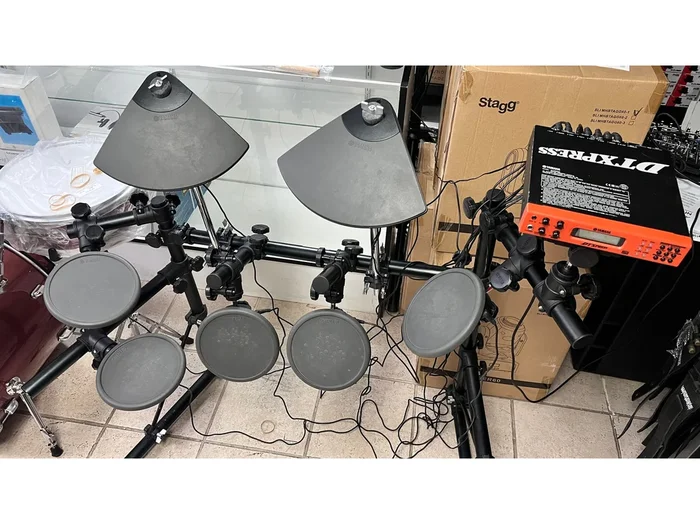 Yamaha DTXPRESS