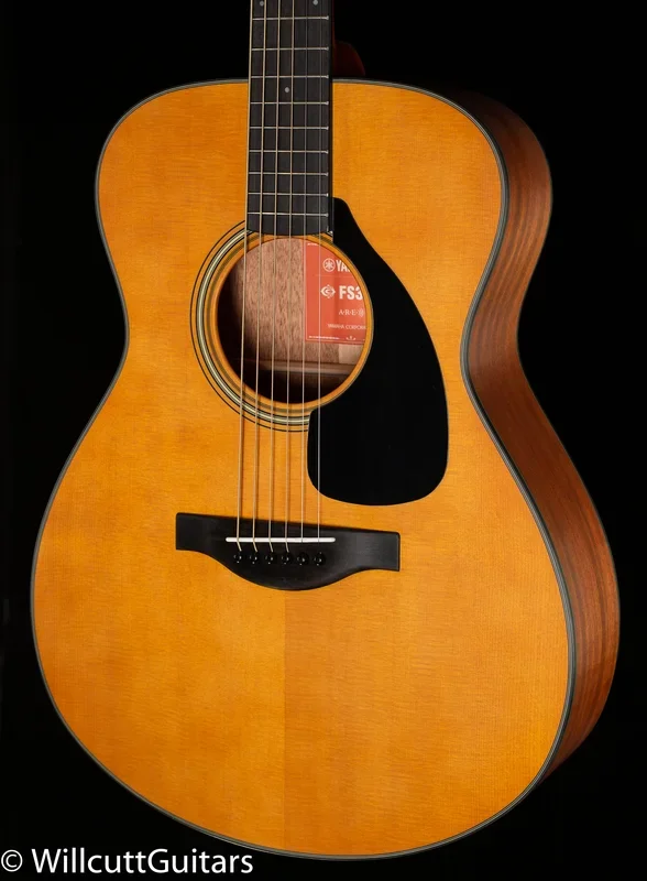 Yamaha FS3 RED LABEL SMALL BODY GUITAR (246)