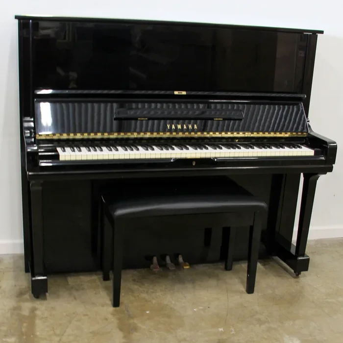 Yamaha U3 52″ Studio Piano | Polished Ebony